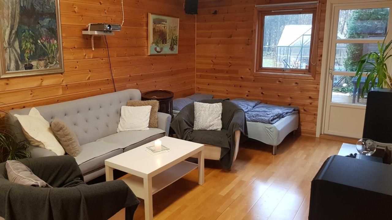 One-Room Cabin Without Shower Time Екстериор снимка